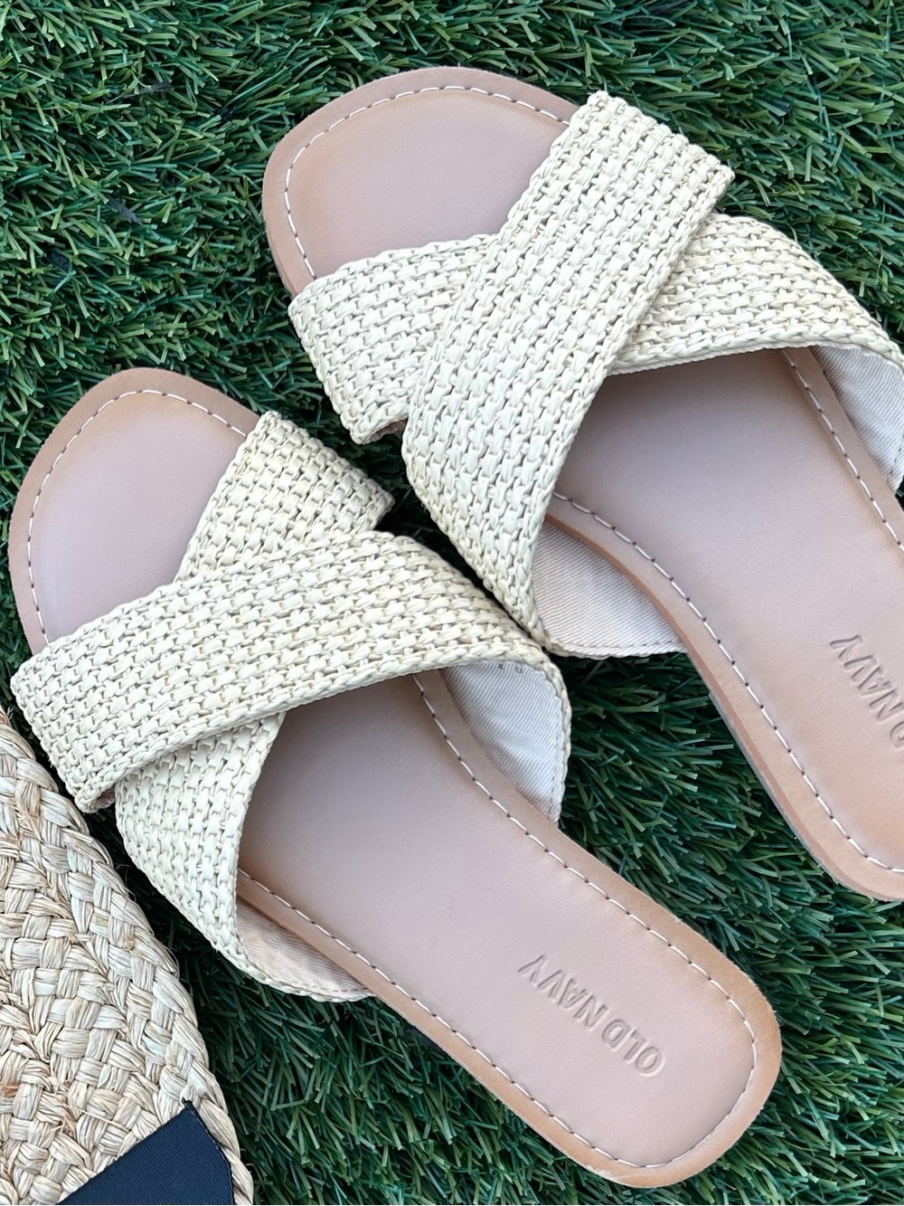 Old Navy Cream Cross-Strap Woven Slide Sandals